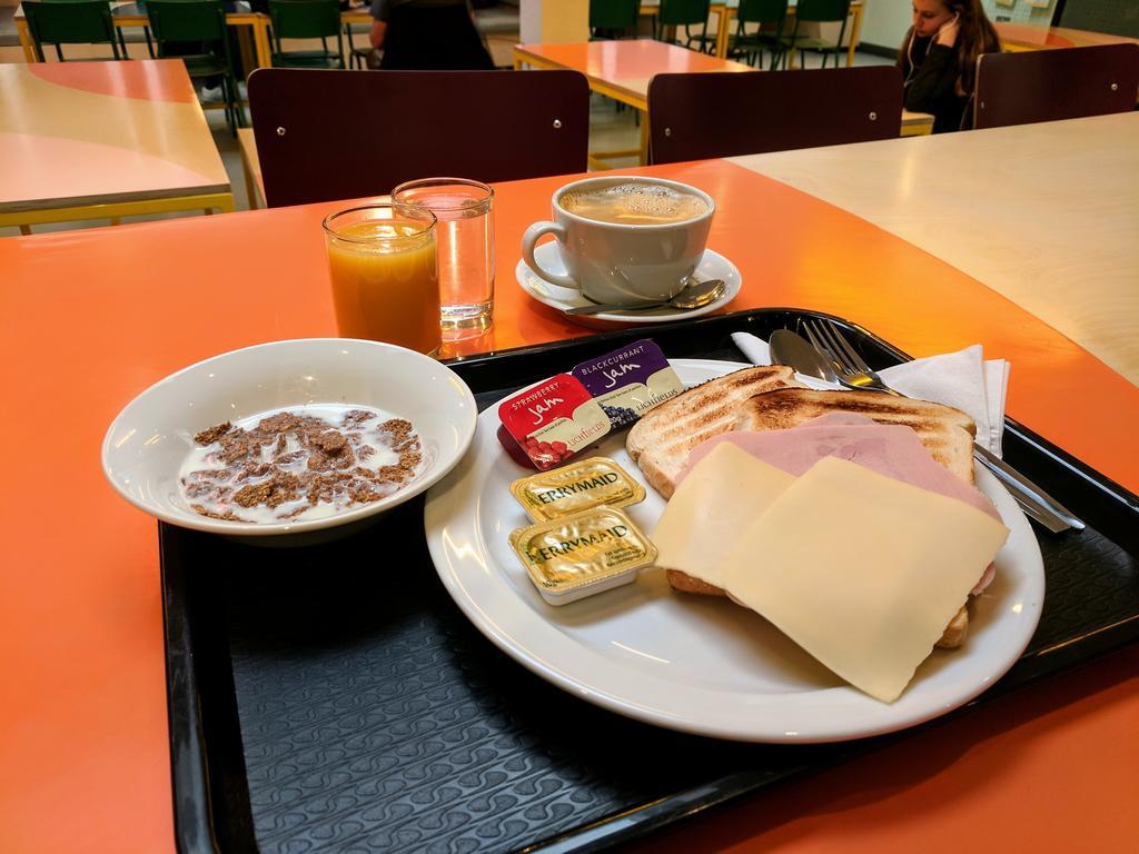 Via Limehouse Hostel London Ngoại thất bức ảnh
